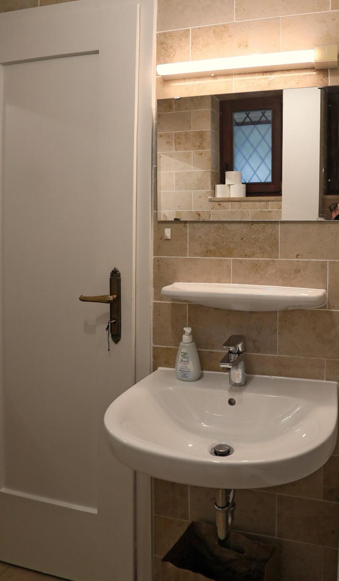 10 Min Subway U-bahn To Marienplatz 130 M2 - 4br - 2bath Apartment München