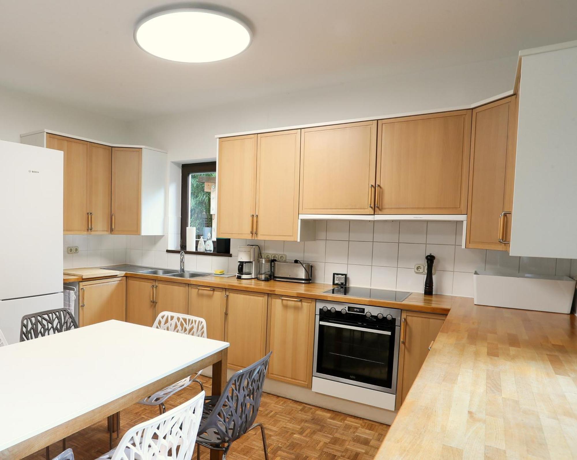 10 Min Subway U-bahn To Marienplatz 130 M2 - 4br - 2bath * München