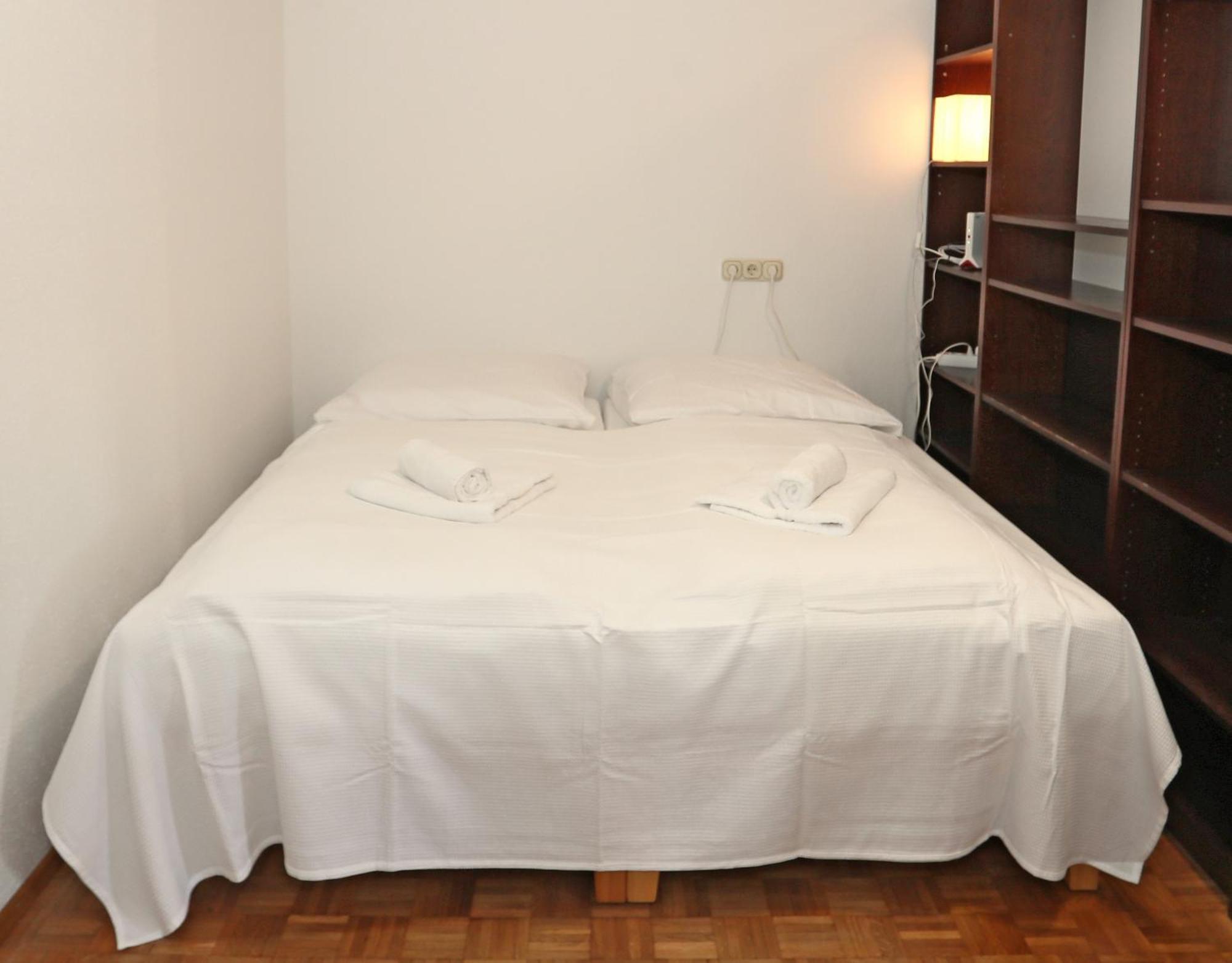 10 Min Subway U-bahn To Marienplatz 130 M2 - 4br - 2bath Apartment
