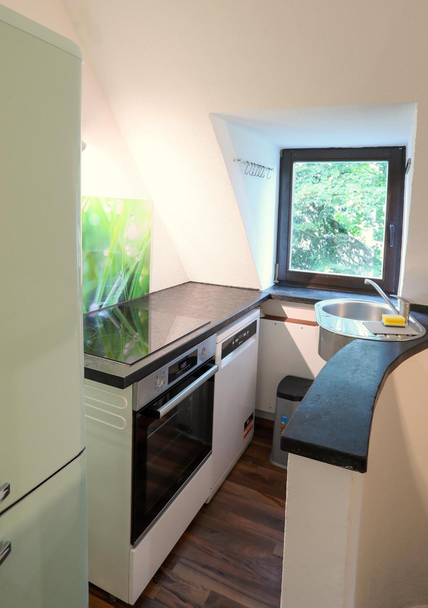 10 Min Subway U-bahn To Marienplatz 130 M2 - 4br - 2bath