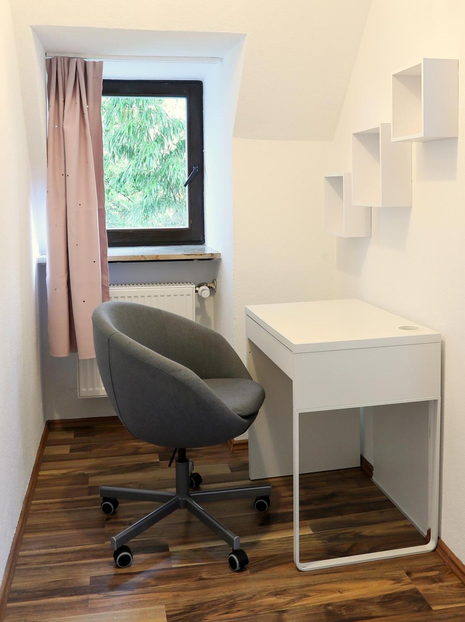 10 Min Subway U-bahn To Marienplatz 130 M2 - 4br - 2bath